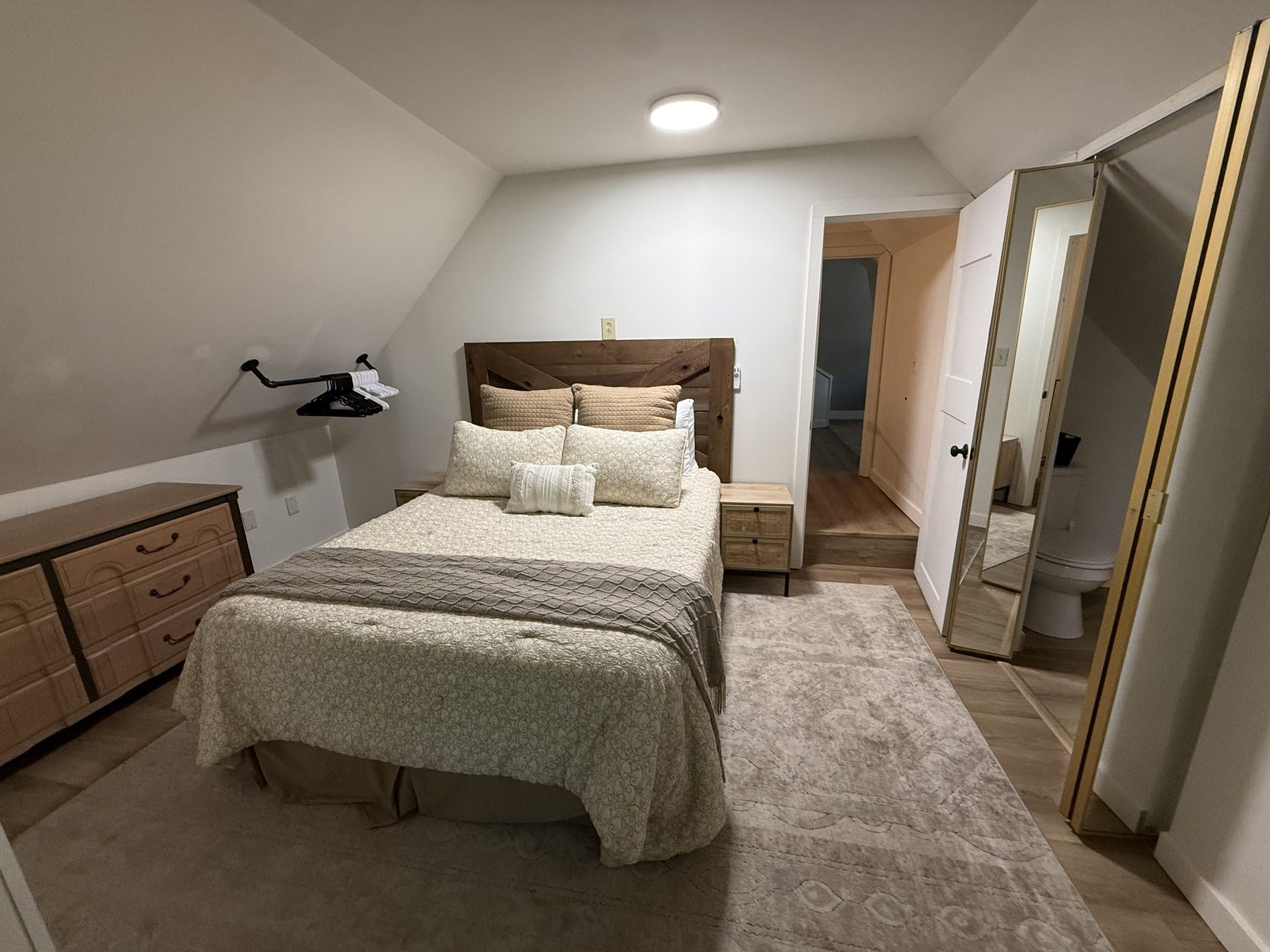 Master bedroom with half bath en suite